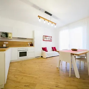 https://sarena-lughente.in-sardinia.net