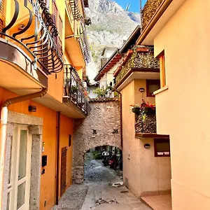https://limone-downtown.it-lombardy.com